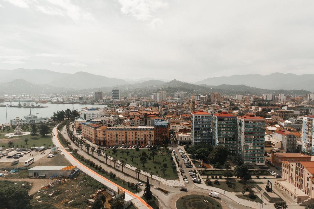 G-Point. Porta Lägenhet Batumi Exteriör bild